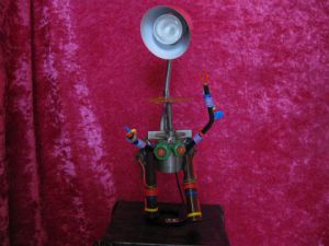 Voir le détail de cette oeuvre: robot  lampe
